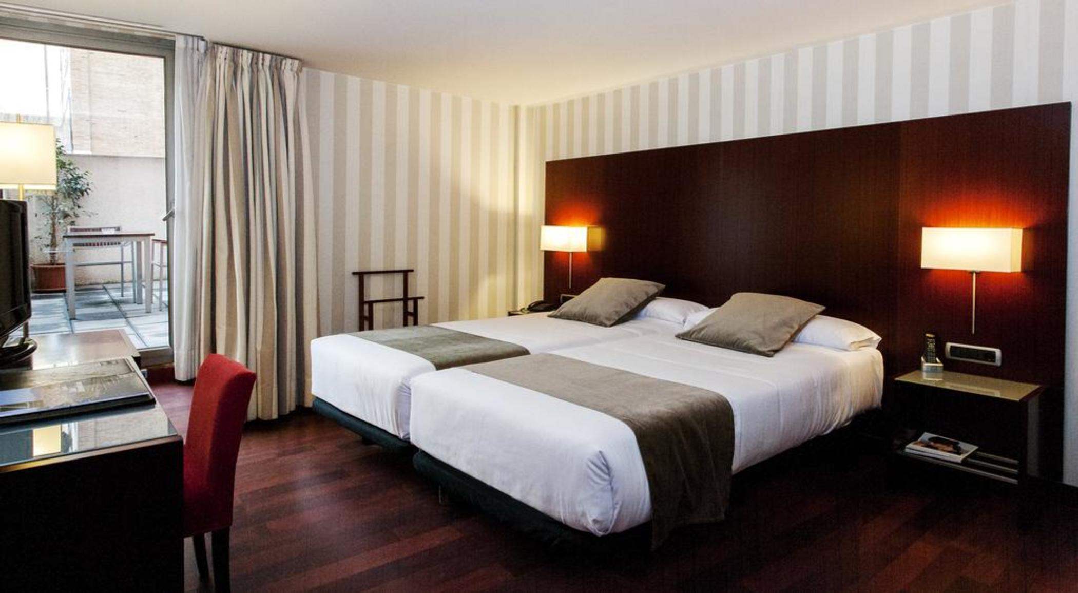 Zenit Borrell Hotel Barcelona Exterior photo