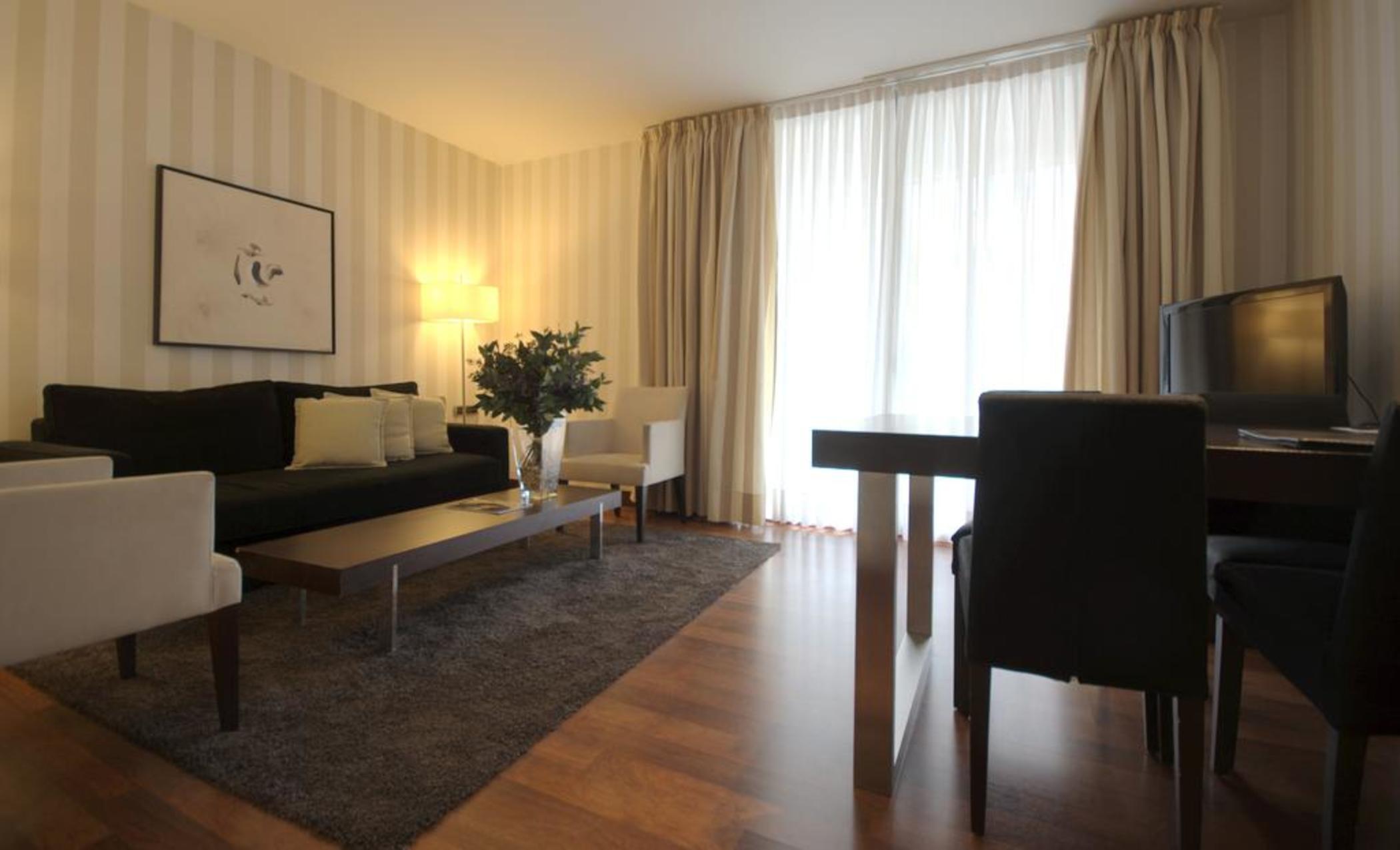 Zenit Borrell Hotel Barcelona Exterior photo