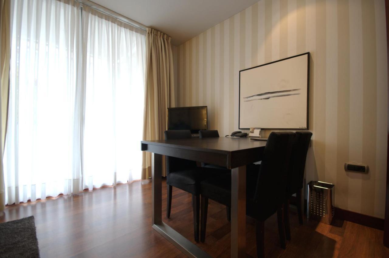 Zenit Borrell Hotel Barcelona Exterior photo