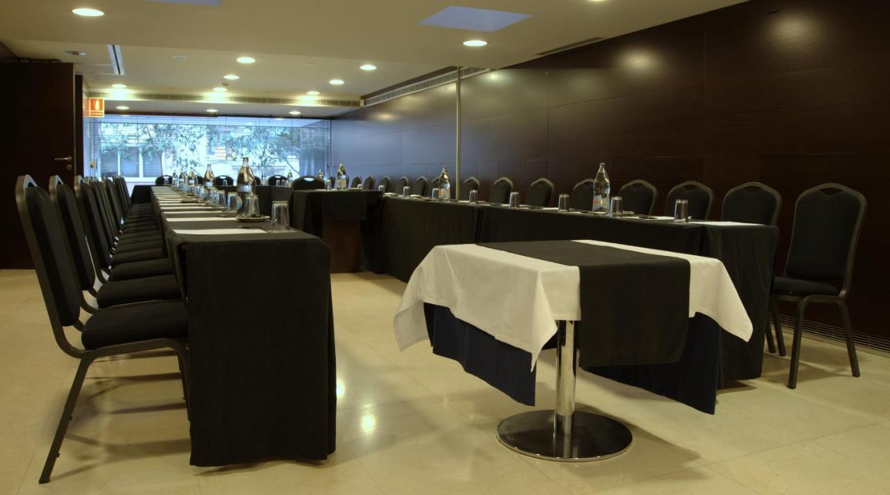 Zenit Borrell Hotel Barcelona Exterior photo