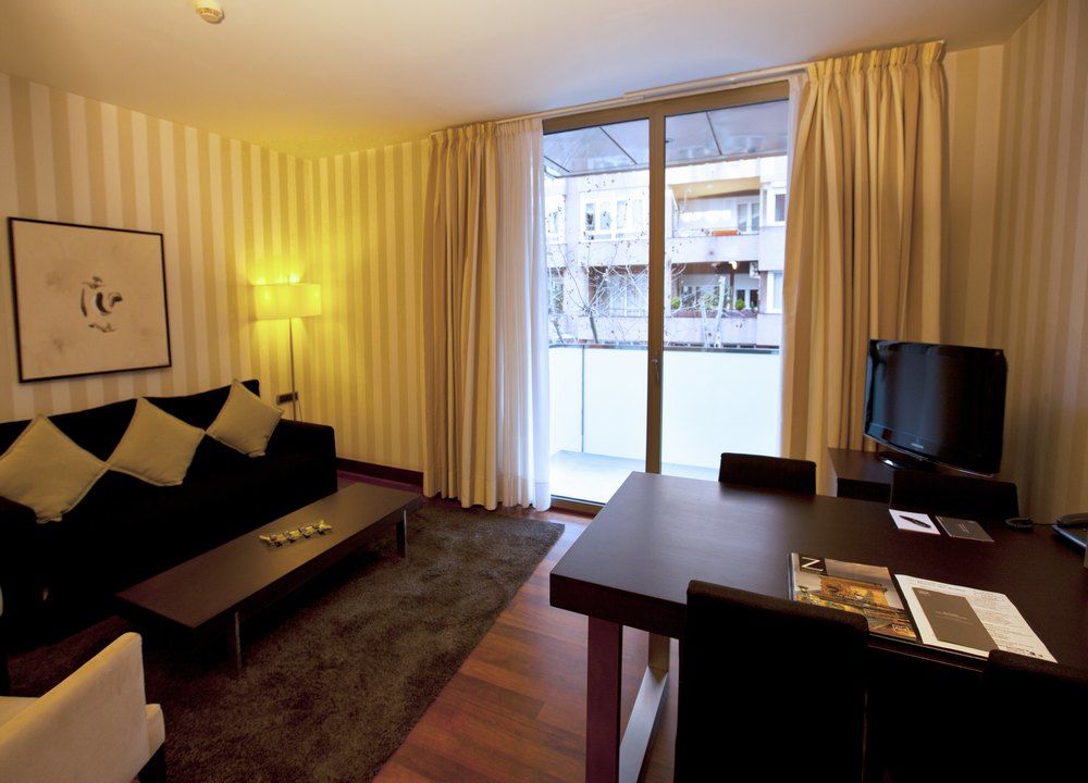 Zenit Borrell Hotel Barcelona Exterior photo