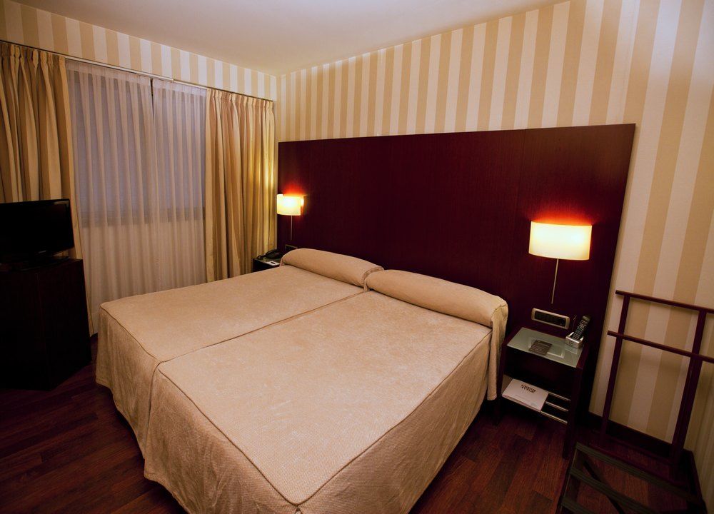Zenit Borrell Hotel Barcelona Exterior photo