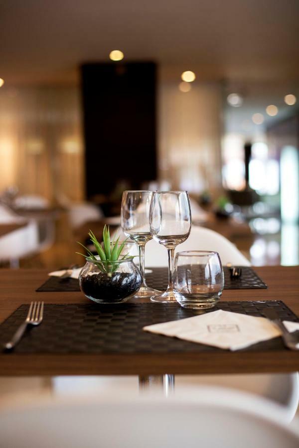Zenit Borrell Hotel Barcelona Exterior photo